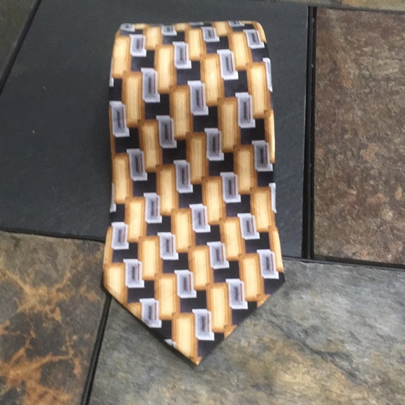Pierre Cardin four-inch Tie - Picture 1 of 6
